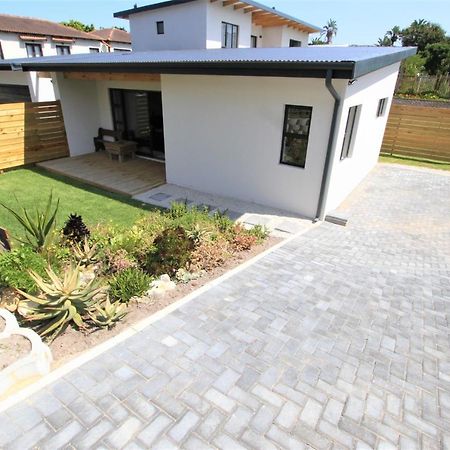 Garden Flat - Walk To The Beach Plettenberg Bay Kültér fotó